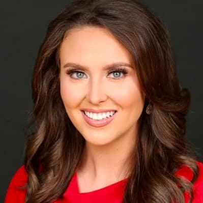 Emma Rechenberg Newsmax TV Bio, Age, Husband, & Net Worth