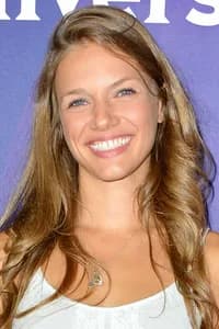 Tracy Spiridakos Image