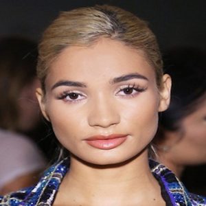 Singer Pia Mia